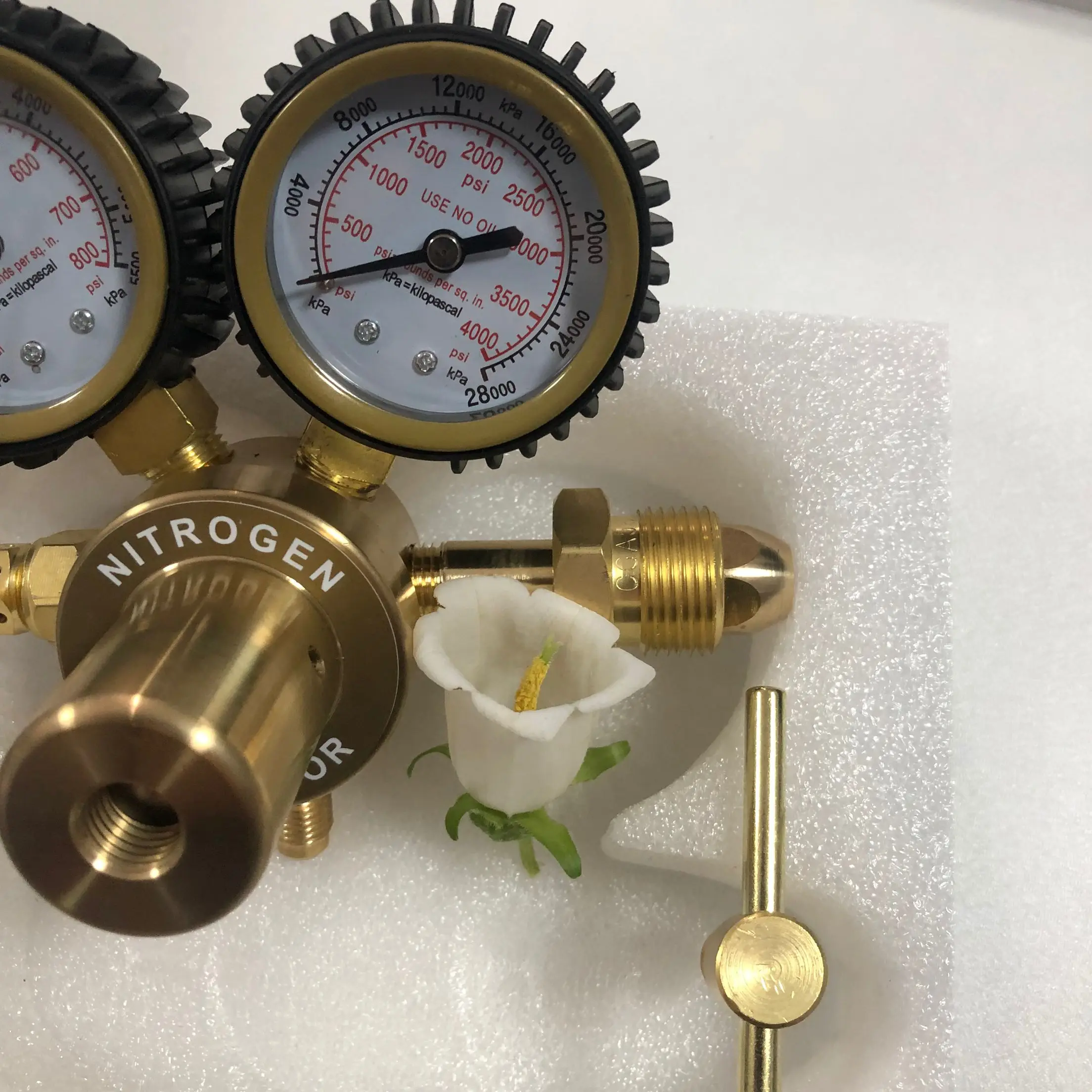 All Copper High-Pressure Nitrogen Pressure Reducer American Style High-Pressure Nitrogen Pressure Reducing Valve gas pressure regulator