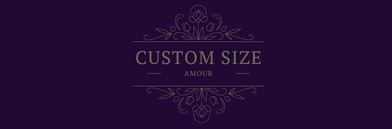 فساتين سهرة سعودية مخصصة على شكل حورية البحر من أمور، بتصميم مكشوف الأكتاف وطول يصل إلى الأرض، مزينة بالدانتيل والترتر وأكمام طويلة، فساتين حفلات أنيقة 2026