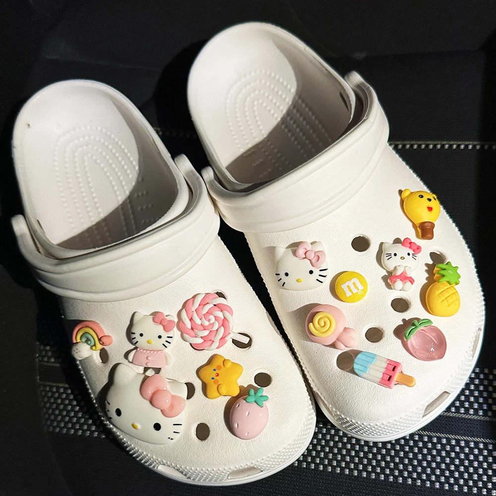 

MINISO Hello Kitty 3D Shoe Charms for Crocs DIY Shoe Decorations Accessories for Bogg Bag Slides Sandals Clogs Kids Gifts