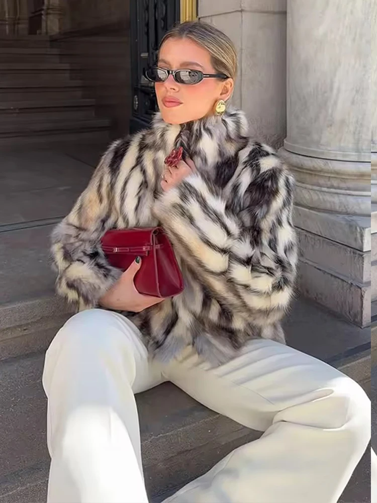 Chic Fashion Faux Fur Winter Jacket Woman Top Loose Plush Thick Coats 2025 New Warm Coats Jackets For Women Outerwears