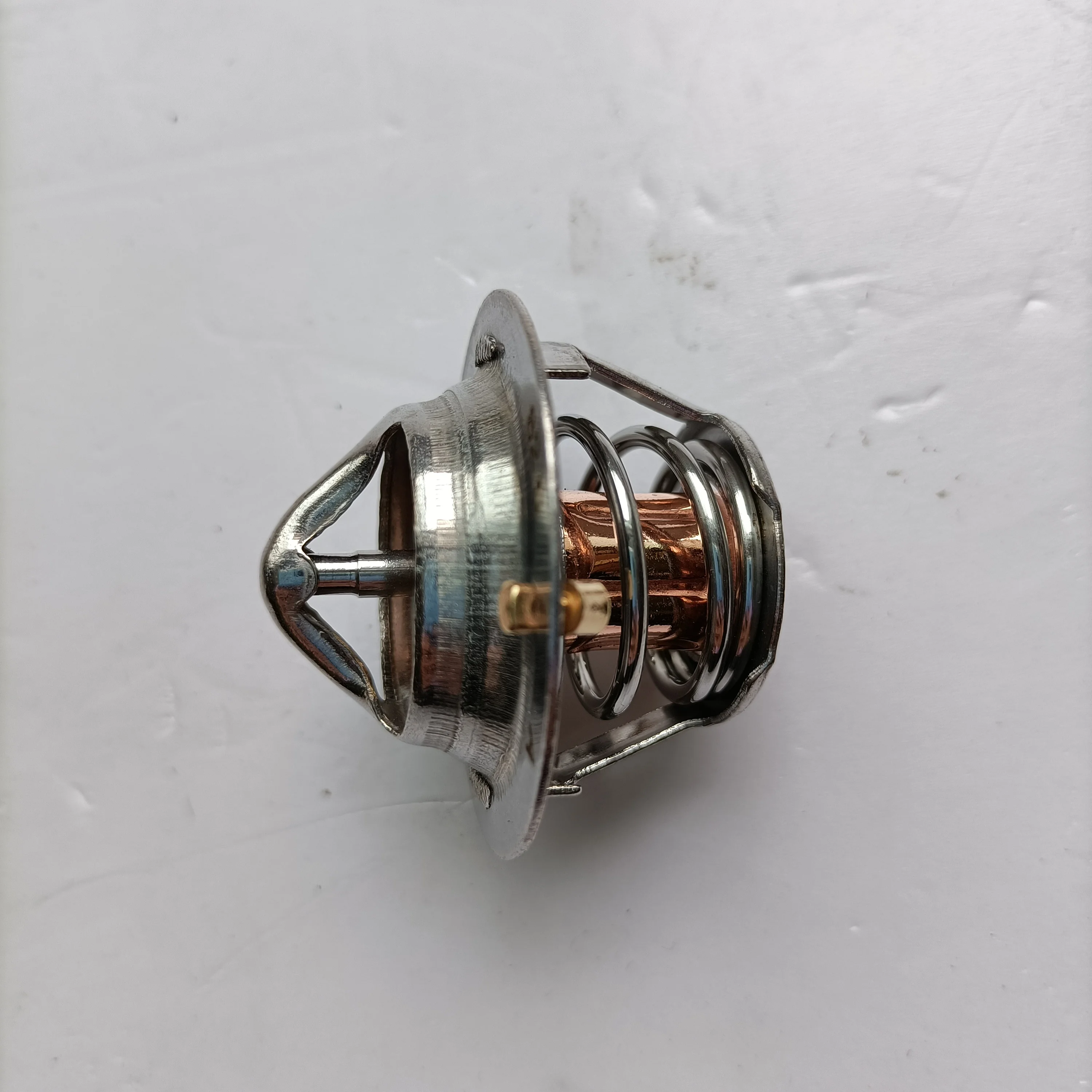 Auto Parts Thermostat for Changan Chana Alsvin 2010 475