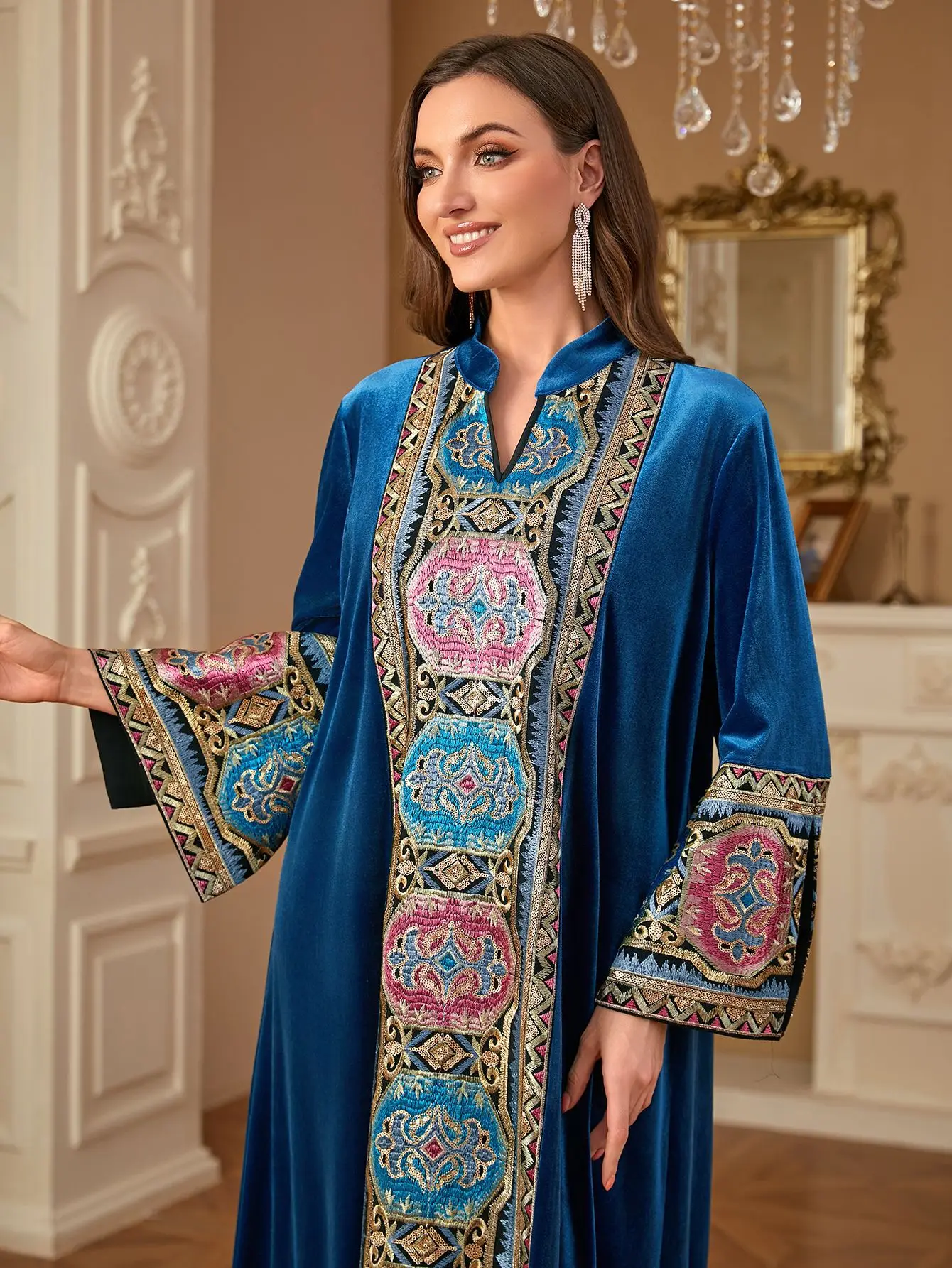 فستان مخمل مطرز عباية حفلات