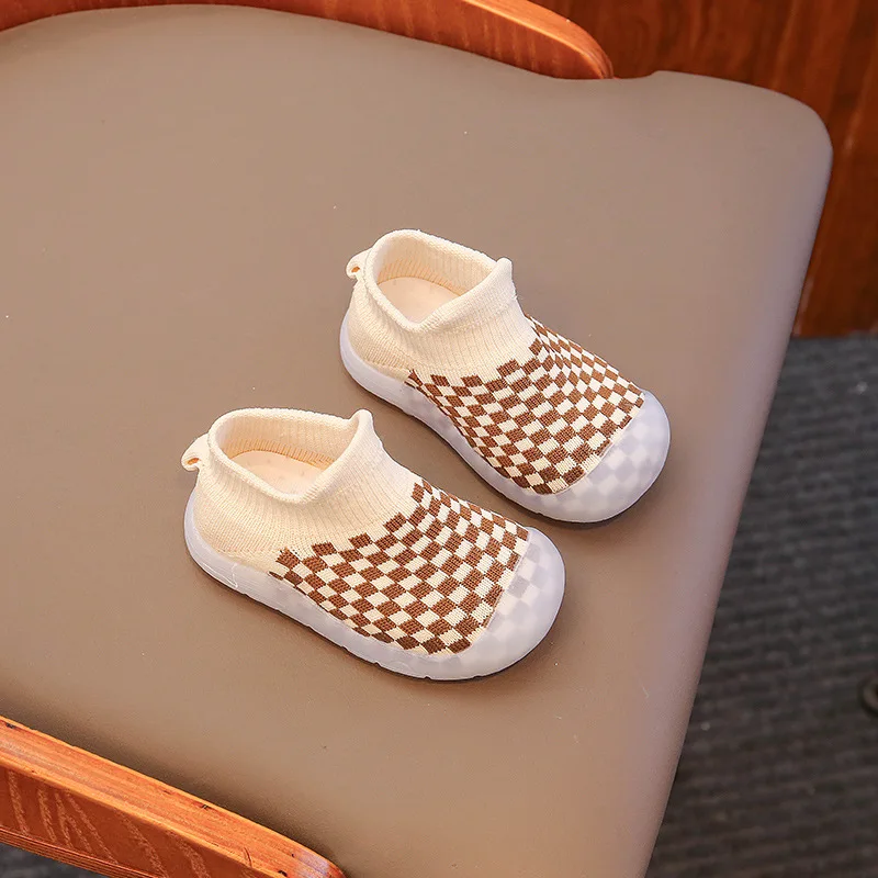 Fashionable and Breathable Women's Slippers for Toddlers, Perfect for Learning to Walk on Floors