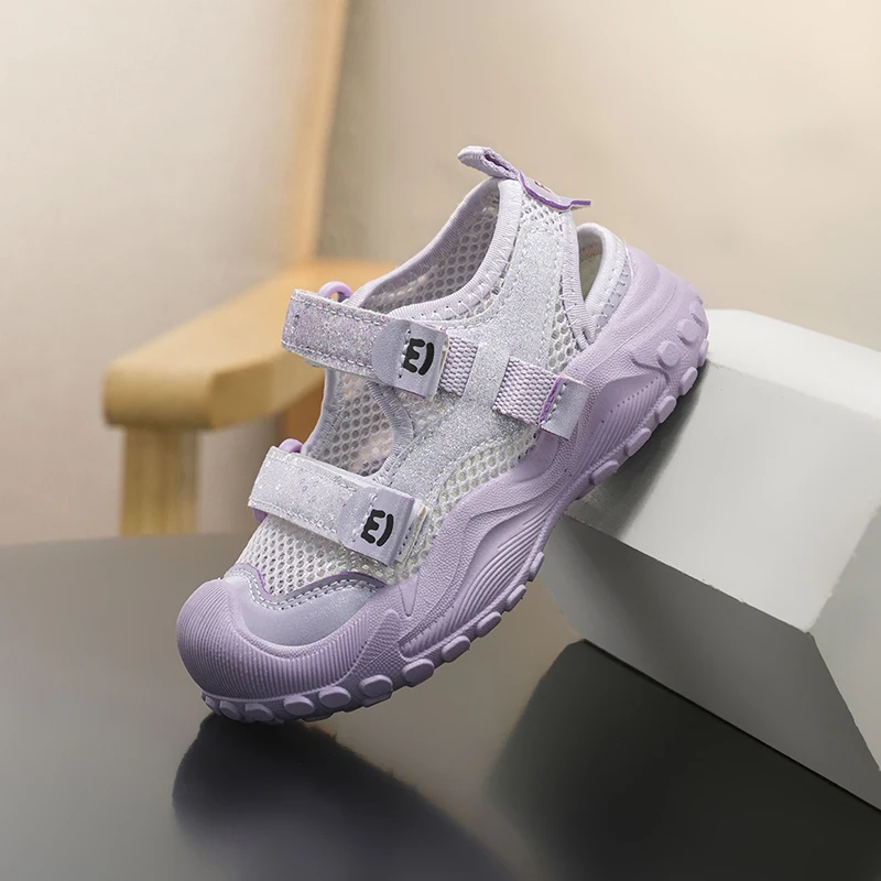 여아용 폐쇄형 발가락 끈이 있는 스포츠 샌들, 보라색 반짝이 통기성 메쉬 신발, 미끄럼 방지 조절 가능한 스트랩 여름 해변 운동화 (아동용)