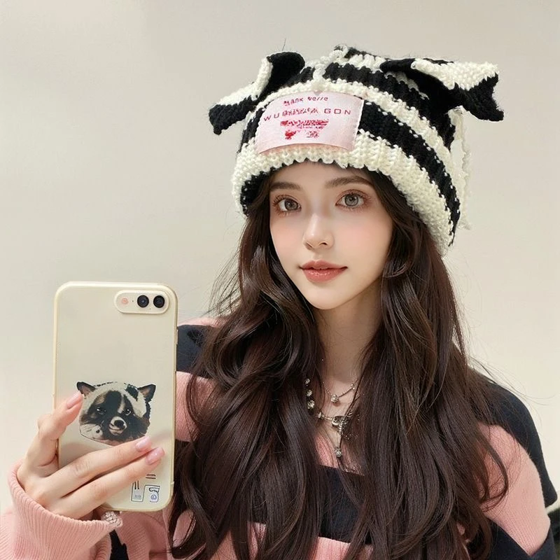 Kawaii Pig Ear Knitted Beanie Hat For Women And Men Winter Warm Fashion Striped Ski Hat Trendy Headwear New Year Gift