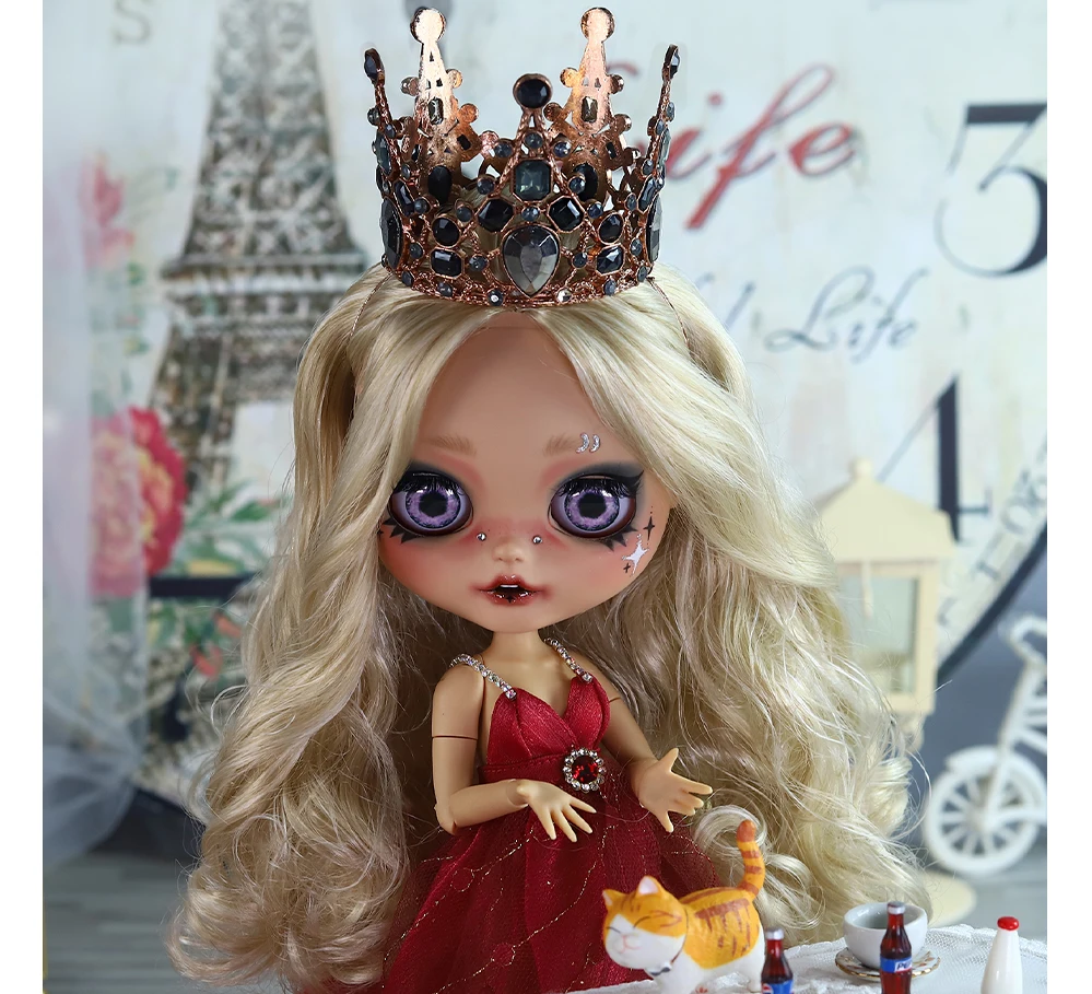 Janet – Premium Custom Neo Blythe Doll with Blonde Hair, Tan Skin & Matte Smiling Face 9