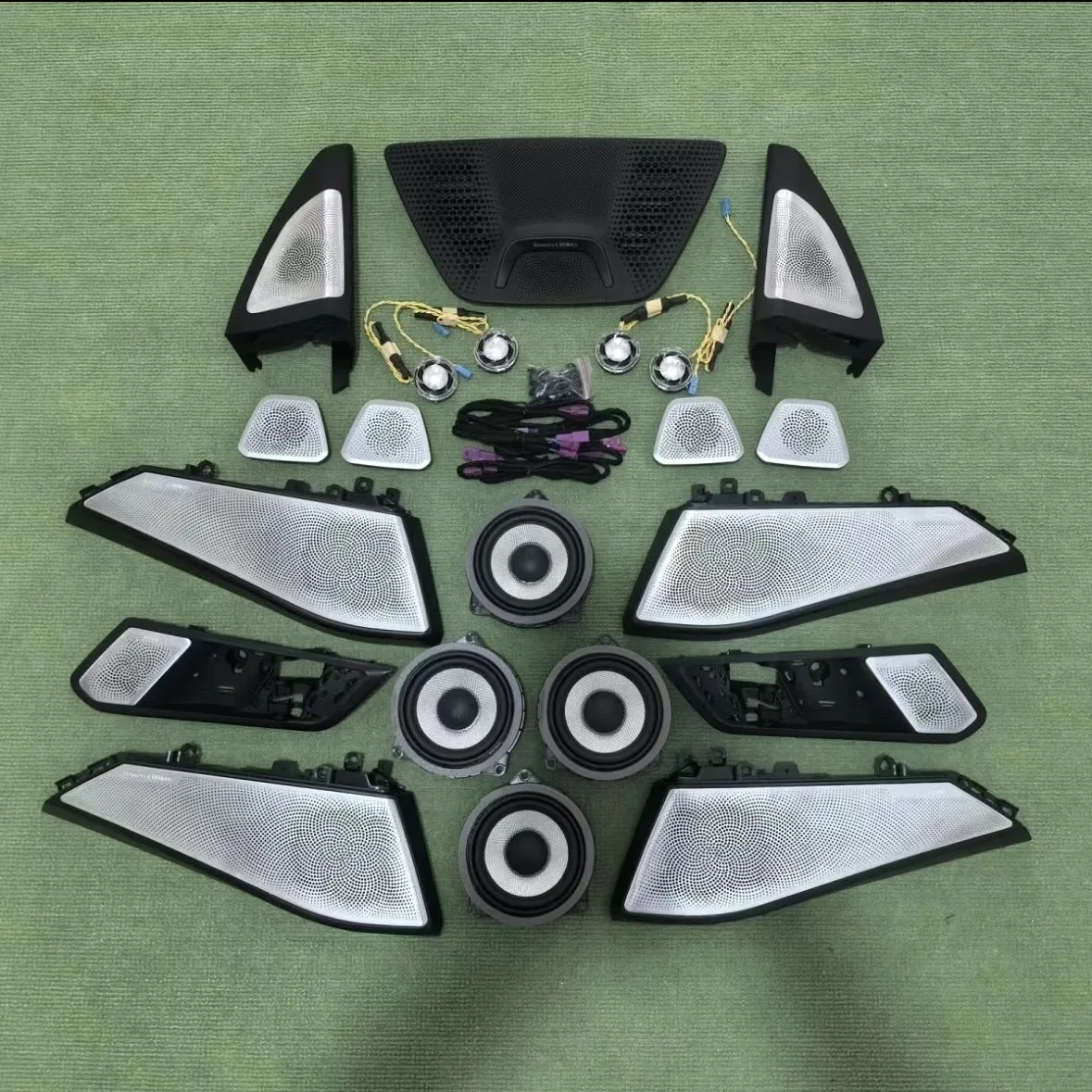 BMW X5 X7 G05 G07 시리즈용 전체 세트 LED 스피커 커버 ? 무손실 음질의 하이파이 스테레오 스피커가 탑재된 미드레인지 트위터