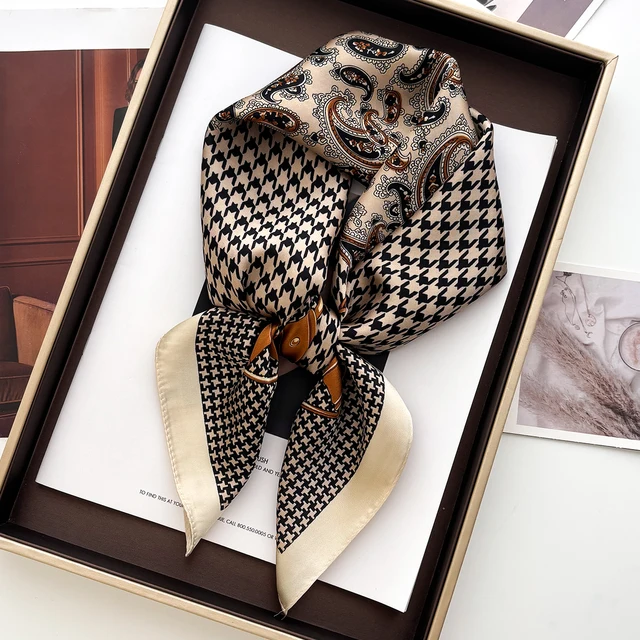 Foulard carré imprimé de luxe pour femmes, sac élégant, ruban, bandeau pour dames, châle Paisley, foulard pour dames, 70x70cm 1