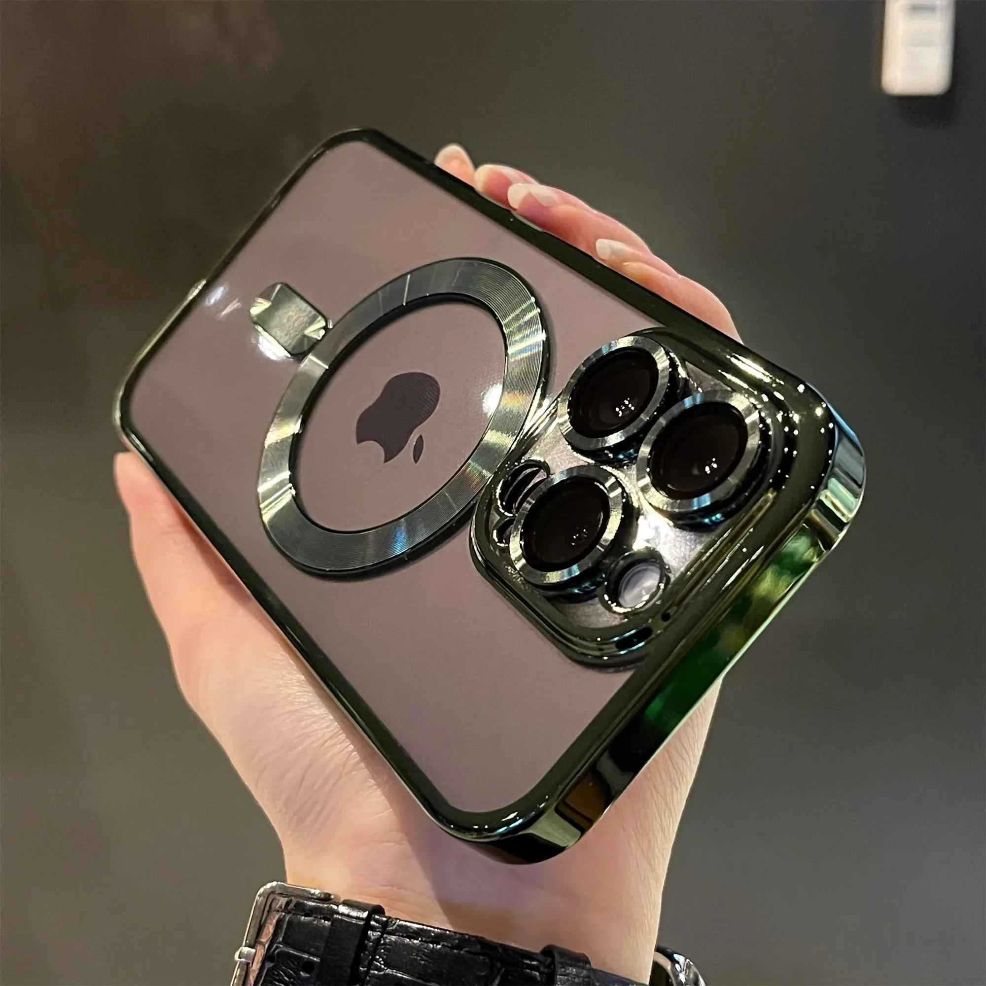 Luxury Magnetic Plating Clear Shockproof Silicone Phone Case with Magsafe Compatibility
