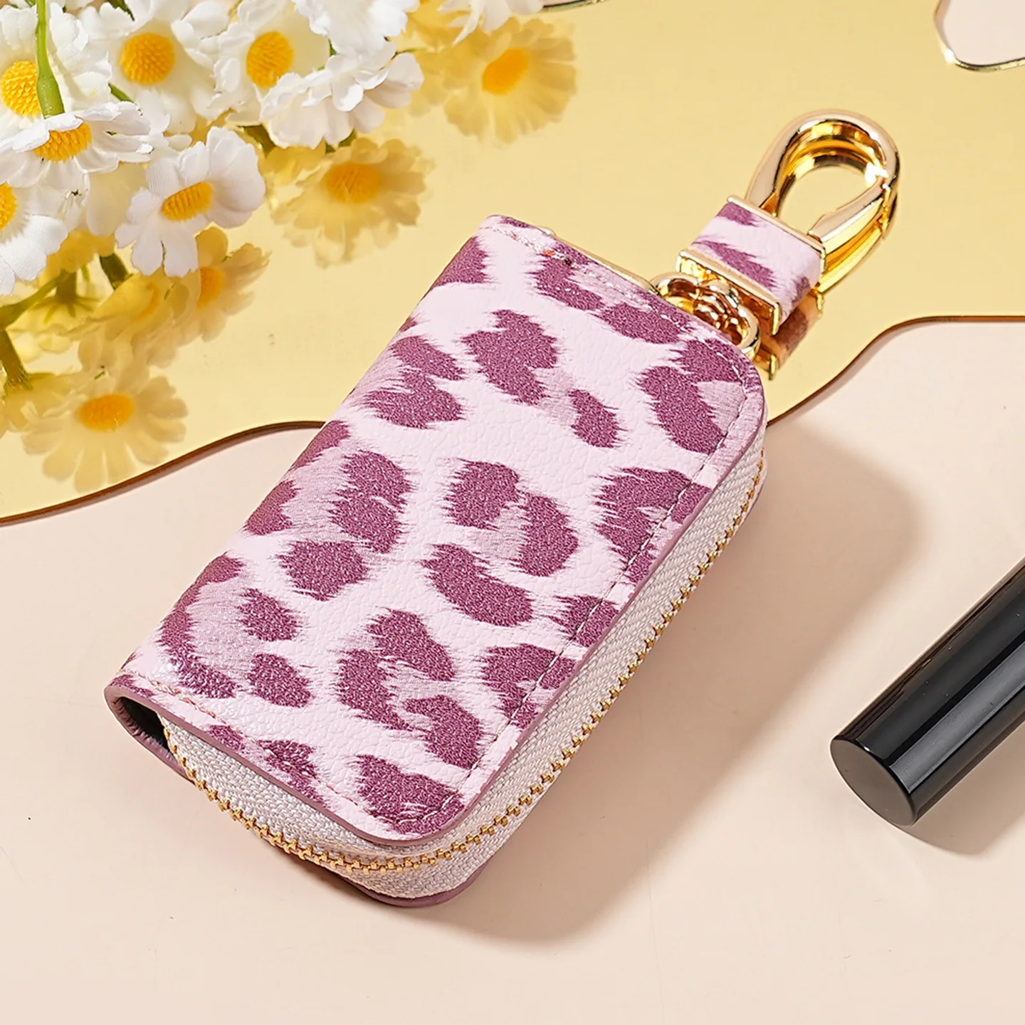 Stylish Leopard Print Leather Car Key Holder with Keychain