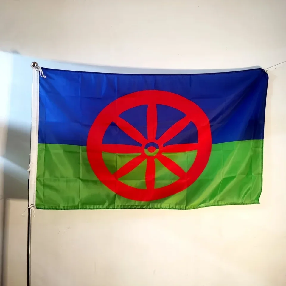 Bandiera Gitana 150x90cm - Poliestere Leggero, Occhielli Metallici, Per Interni, Cuciture Rinforzate - Foto 6