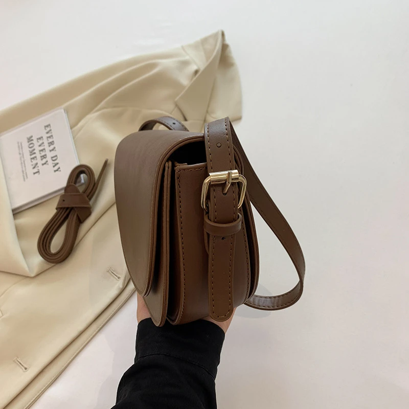 Retro einfarbige Satteltasche, hochwertiges Leder, Umhängetaschen für Frauen, 2025, neue einfache Damen-Umhängetasche, Designer-Handtaschen – Detail 19