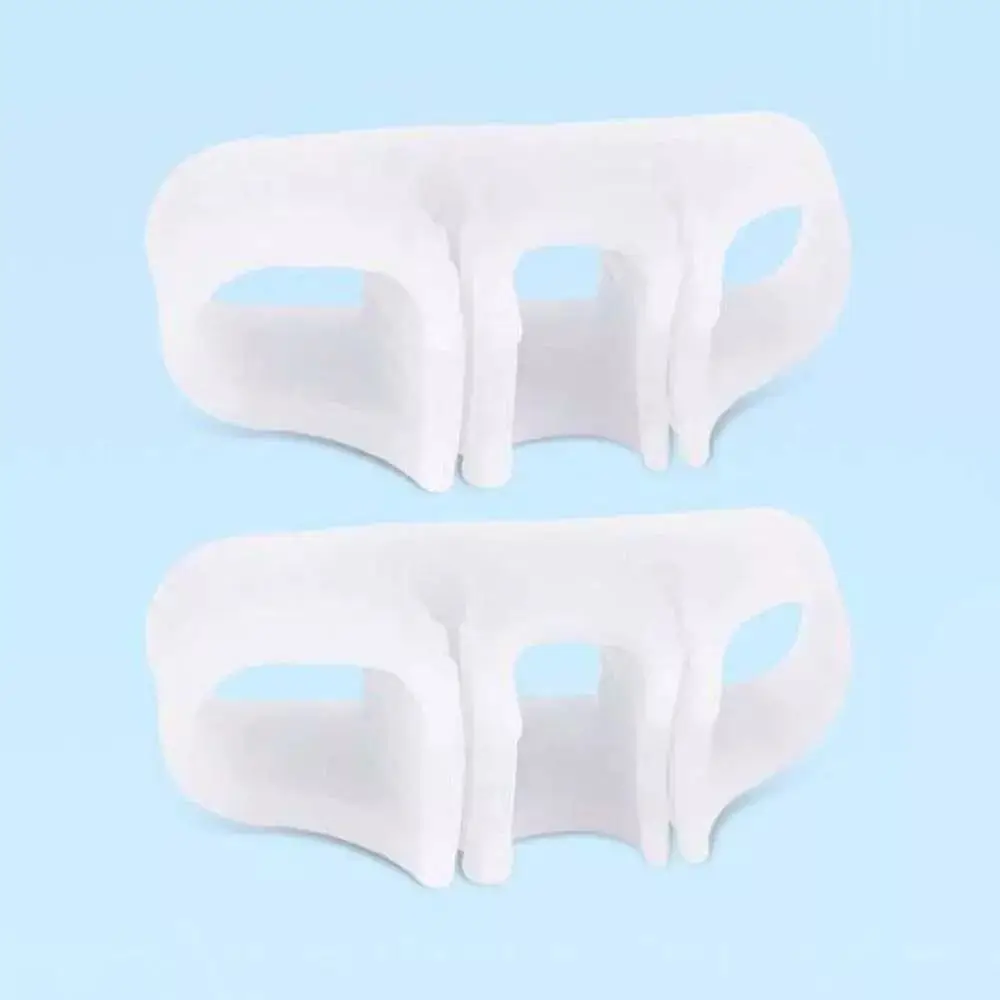 New Portable Valgus Corrector Washable Reusable Three Hole Toe Separators Manicure Pedicure Elastic Toe Separator Straightener