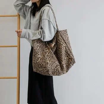 Borsa per la spesa da donna alla moda Borsa a tracolla modello leopardo Borsa a tracolla di grande capacità Borse femminili in tela semplice Сумка 1