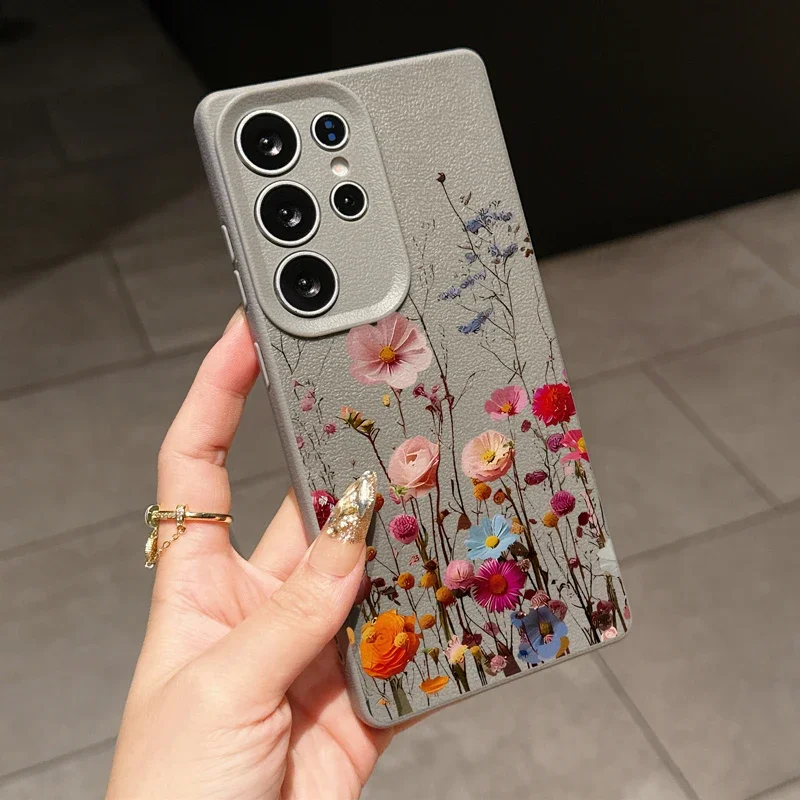 Elegant Small Flower Design Protective Phone Case