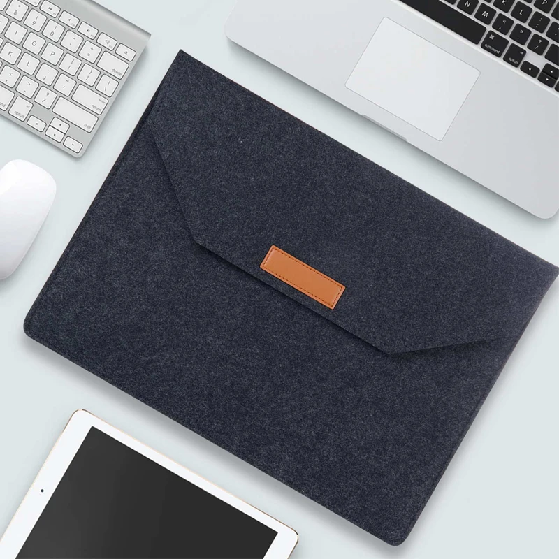 Sleek Protective Laptop Sleeve - Premium Water-Resistant Case with Soft Interior Lining