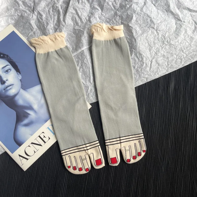 Hochwertige gekämmte Baumwolle Split Toe Frau Socken feste Farbe einfache bequeme weiche zwei Zehen japanische Harajuku Frauen Tabi Sox – Detail 15