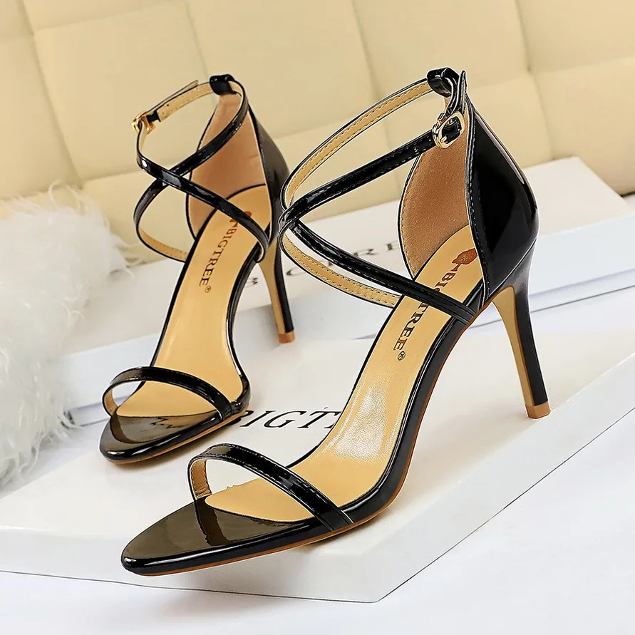 

8CM Europe and The United States Fashion Sexy Summer High Heels Stiletto High Heel Hollowed Out Cross Strap Sandals