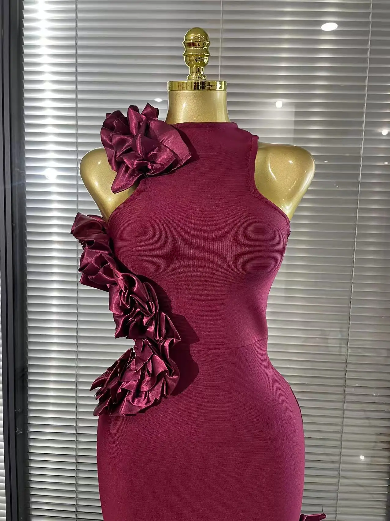 فستان سهرة أنيق بدون أكمام Xevmoni