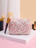 Storage Organizer Floral Puffy Quilted Makeups Bags Flower Printed Cosmetic Pouch Large Travel Cosmetics Bag Makeup Accessory 6
