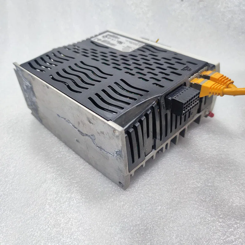 S72402-NANANA Used in good condition Servo drive