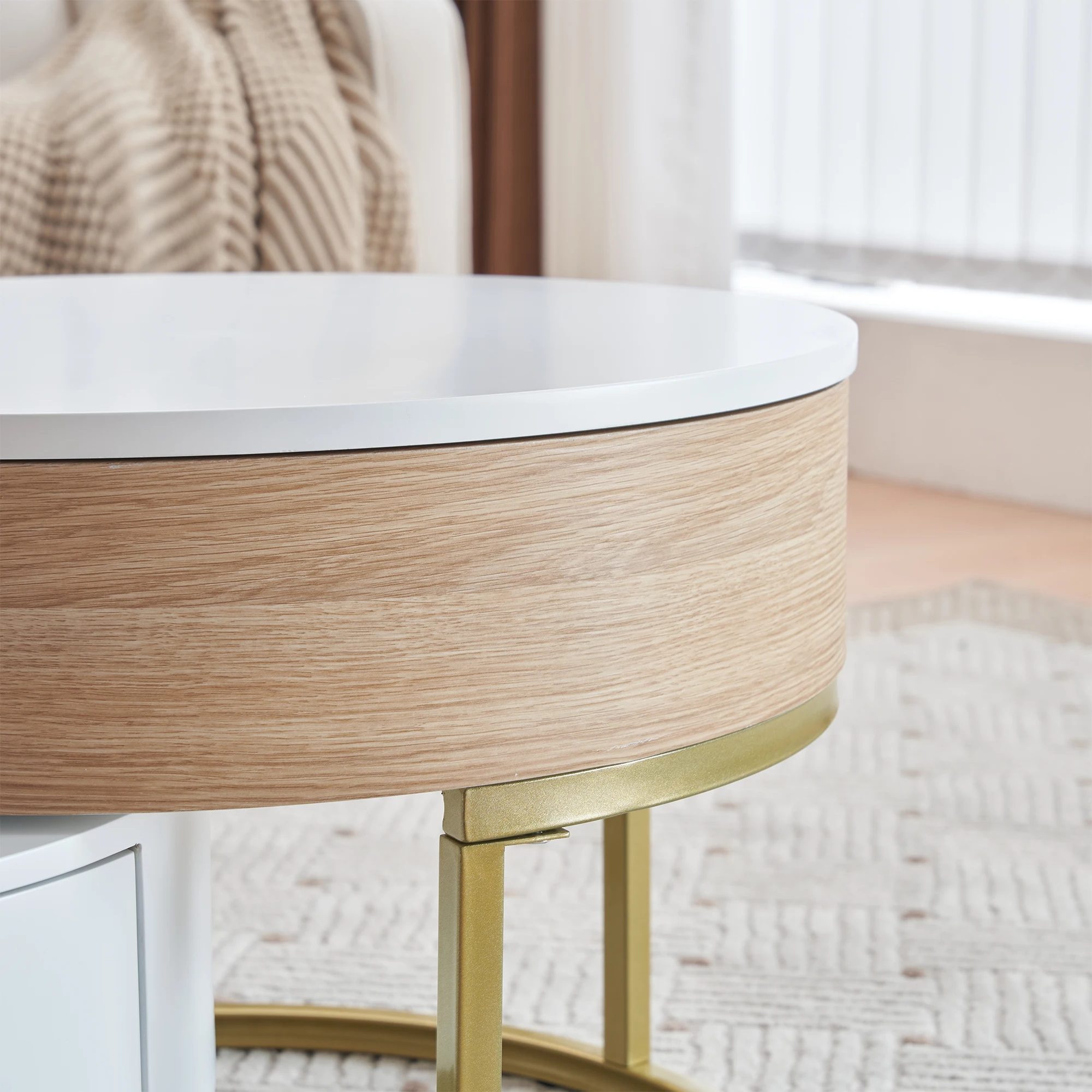 Goldene Satztische, klappbare Couchtischkombination, Beistelltisch mit zwei Schubladen. 2-teiliges Set. – Detail 9