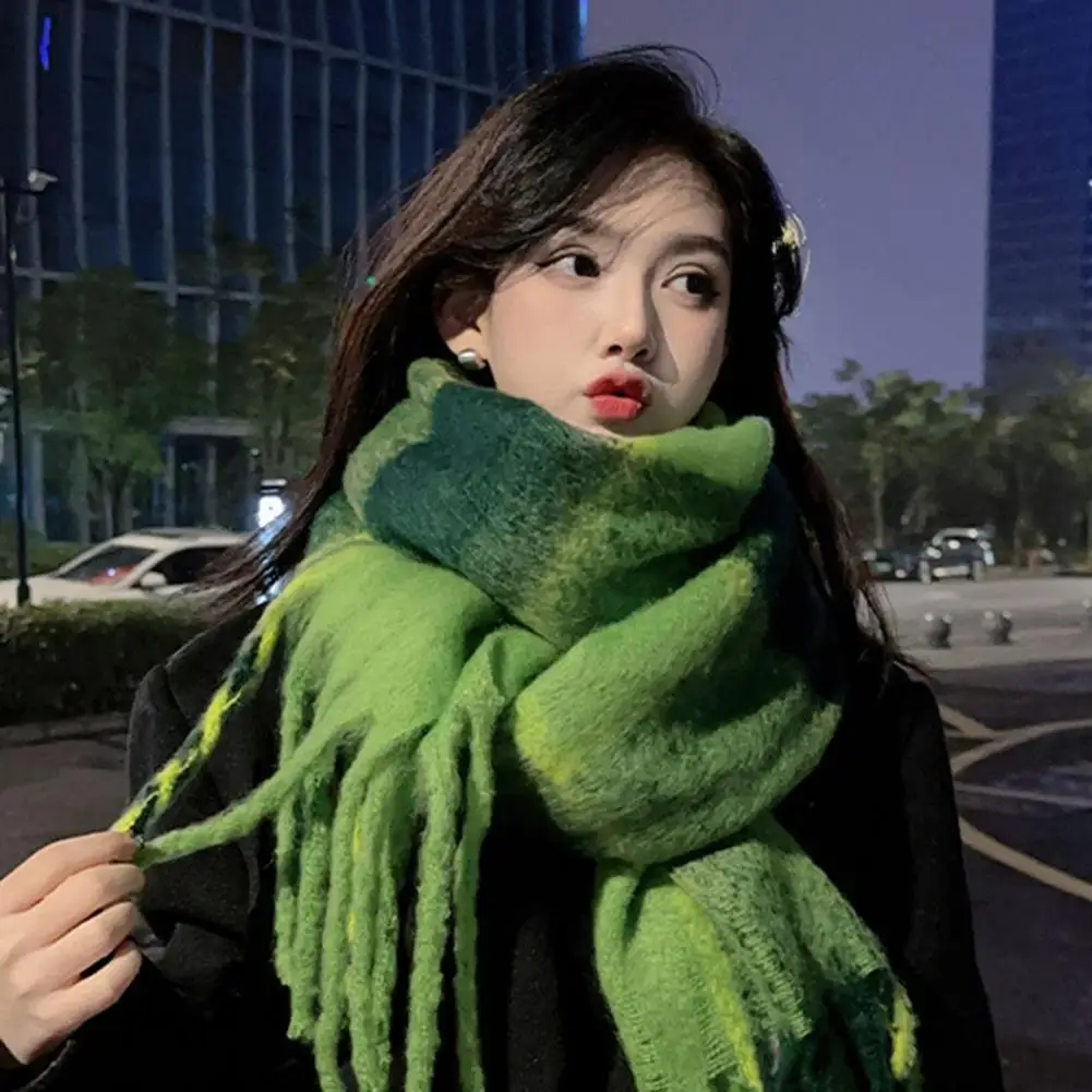 Рисунок 2 - Клетчатый шарф, уютный зимний шарф