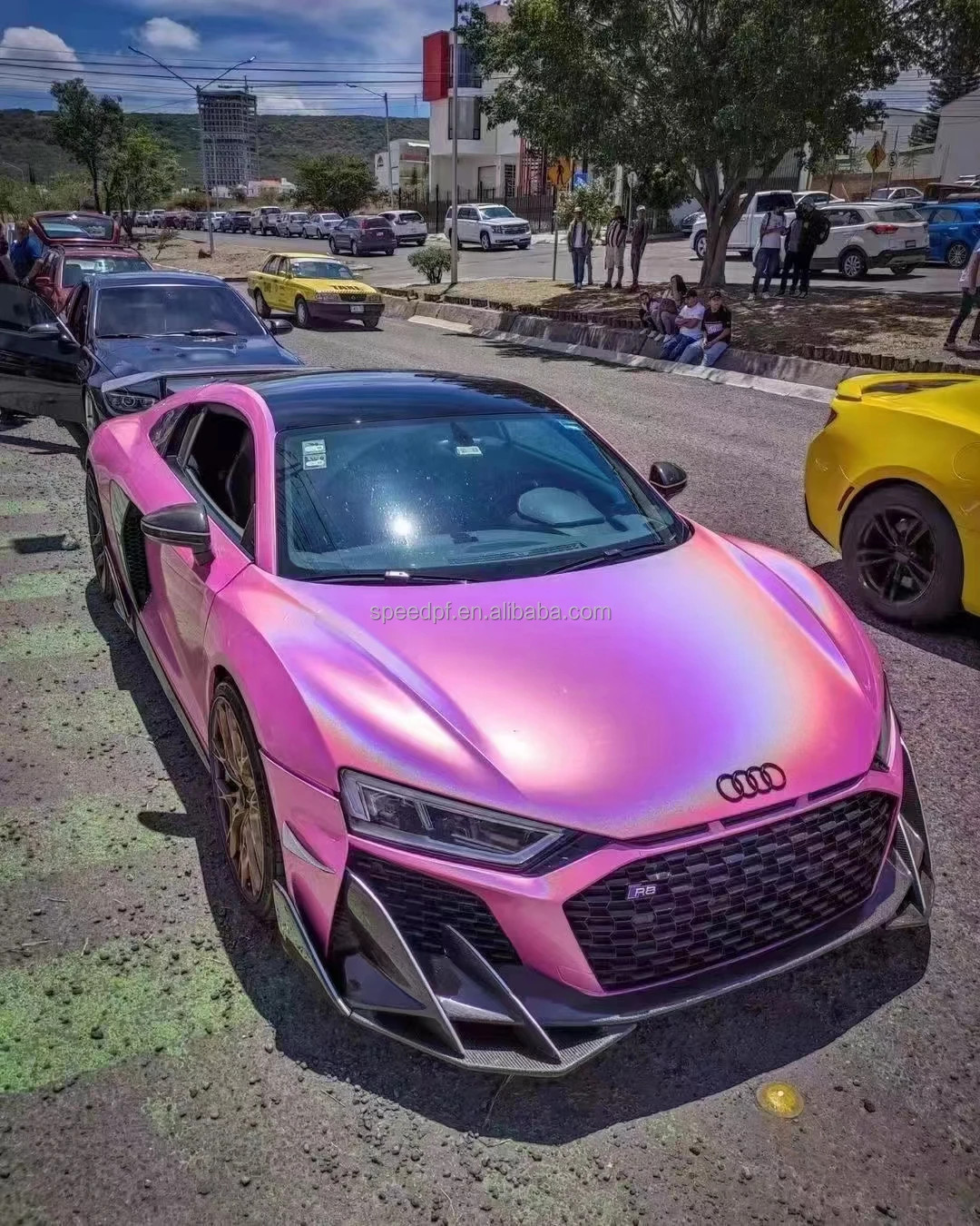 

Gloss Holographic Car Vinyl Wrap Metallic Pink Wrapping Film with Air Release Technology Self-Adhesive Decal Stickers