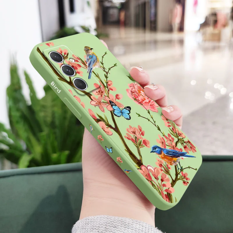 Elegant Bird and Floral Design Phone Case