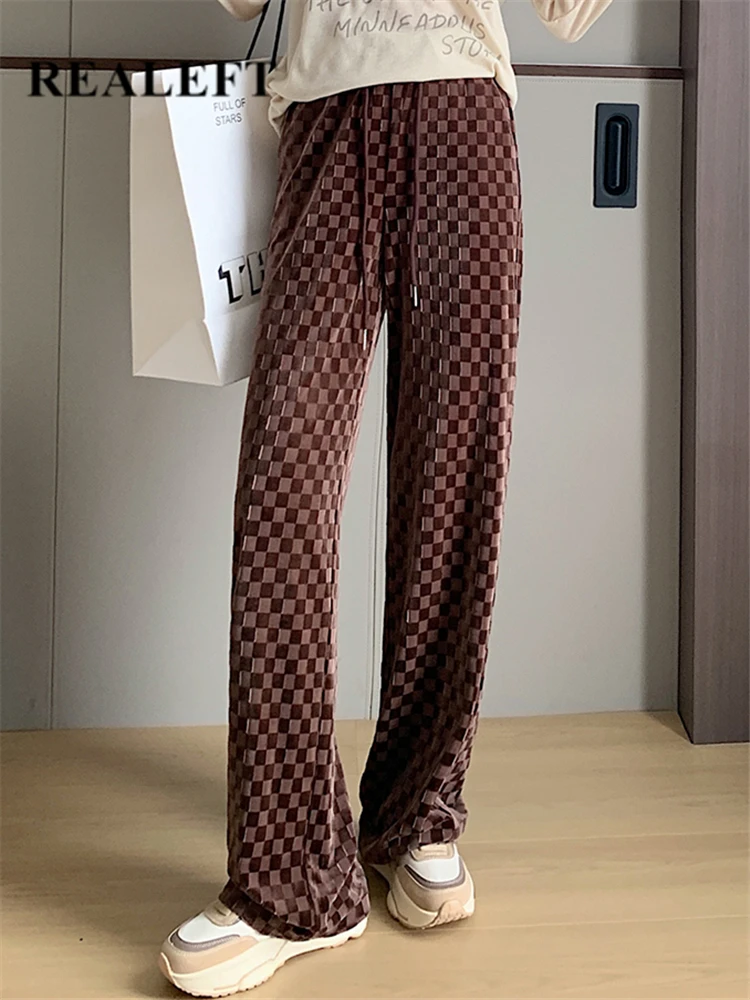 

REALEFT Vintage Velvet Checkerboard Women's Wide Legged Pants 2022 New High Waist Casual Loose Trousers Female Autumn Winter