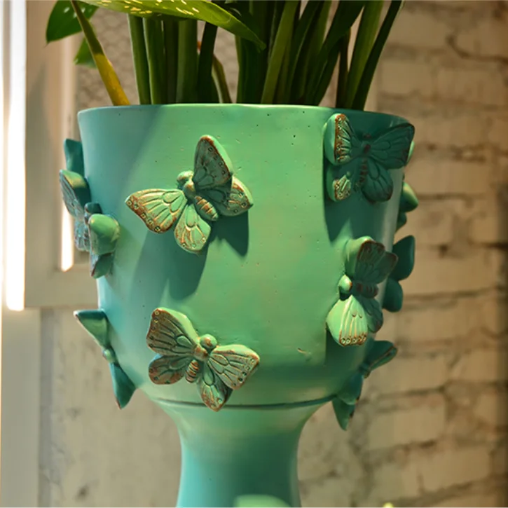 Butterfly goblets, flowerpots, resin furniture, European and American style balconies, tabletops, gardens, villas, hallways, flo 3