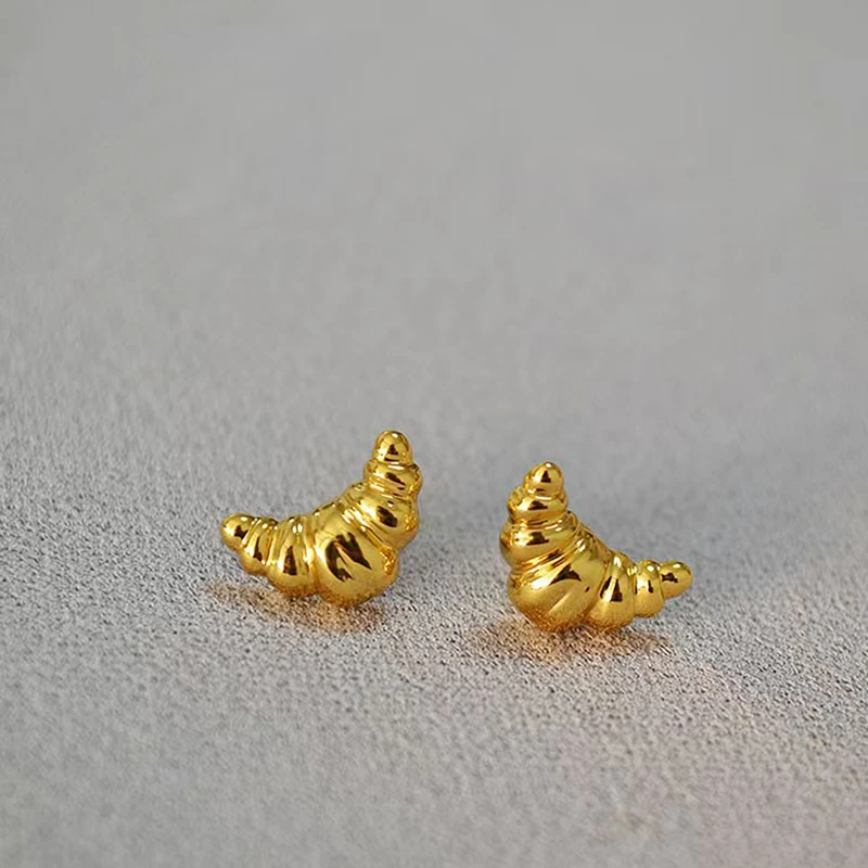 New Mini Croissant Stud Earrings For Women Cute Bread Earrings Classic Fine Jewelry Gift 2