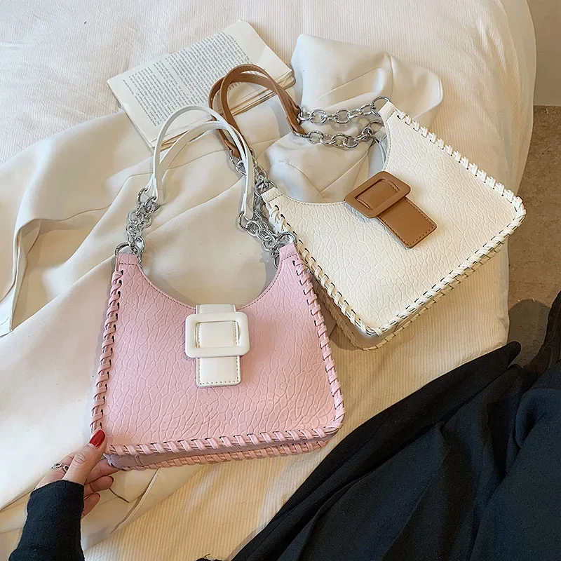 

2023 Women's Fashion Shoulder Bags Senior Color Contrast Luxury Design Chain Underarm Small Square Large Capacity Crossbody Bags
