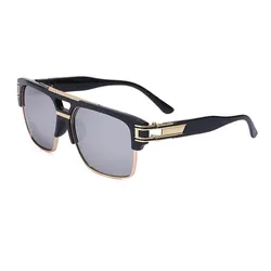 Chic Retro Square Frame Sunglasses with Transparent Design (Silver)