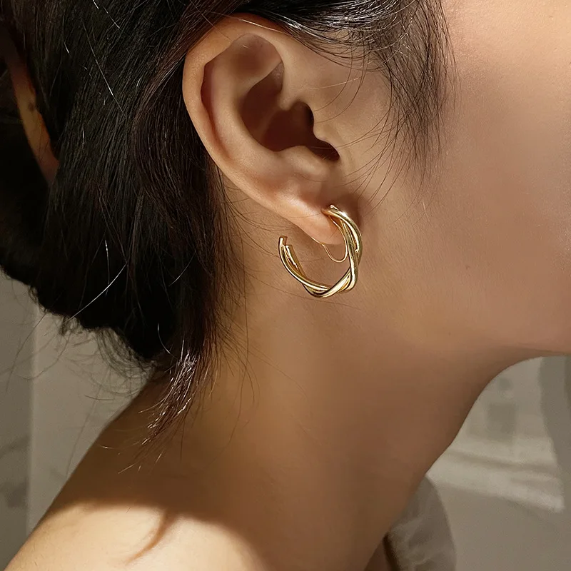 GRACE JUN Korean Style Fashion Hoop Clip on Earrings Women\'s Student Party Birthday Hypoallergenic Earrings Cuff Ear Clip Gift