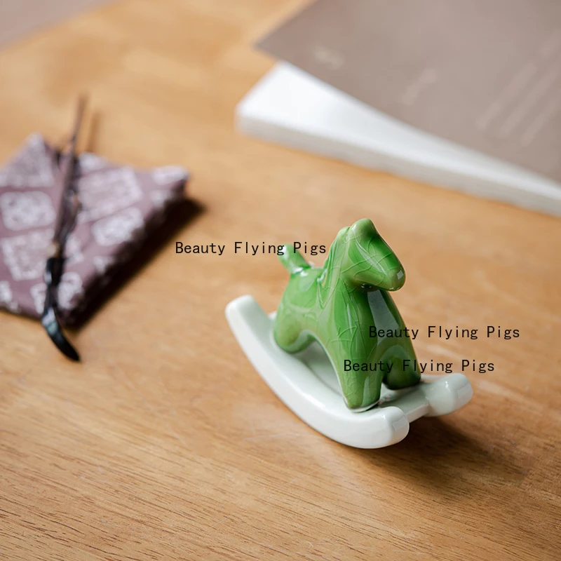 Ceramic Swinging Pony Tea Pet Creative Cute Tea Table Decoration Small Ornament Home Accessories