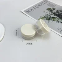 2g mini loose powder dispenser box makeup puff box with sieve travel compact portable not easy to leak powder 2