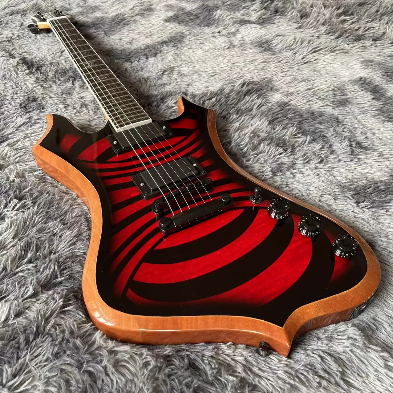 Custom G-Wylde Audio Electric Guitar Irregular Shape Guitar Customized  Guitar Bass