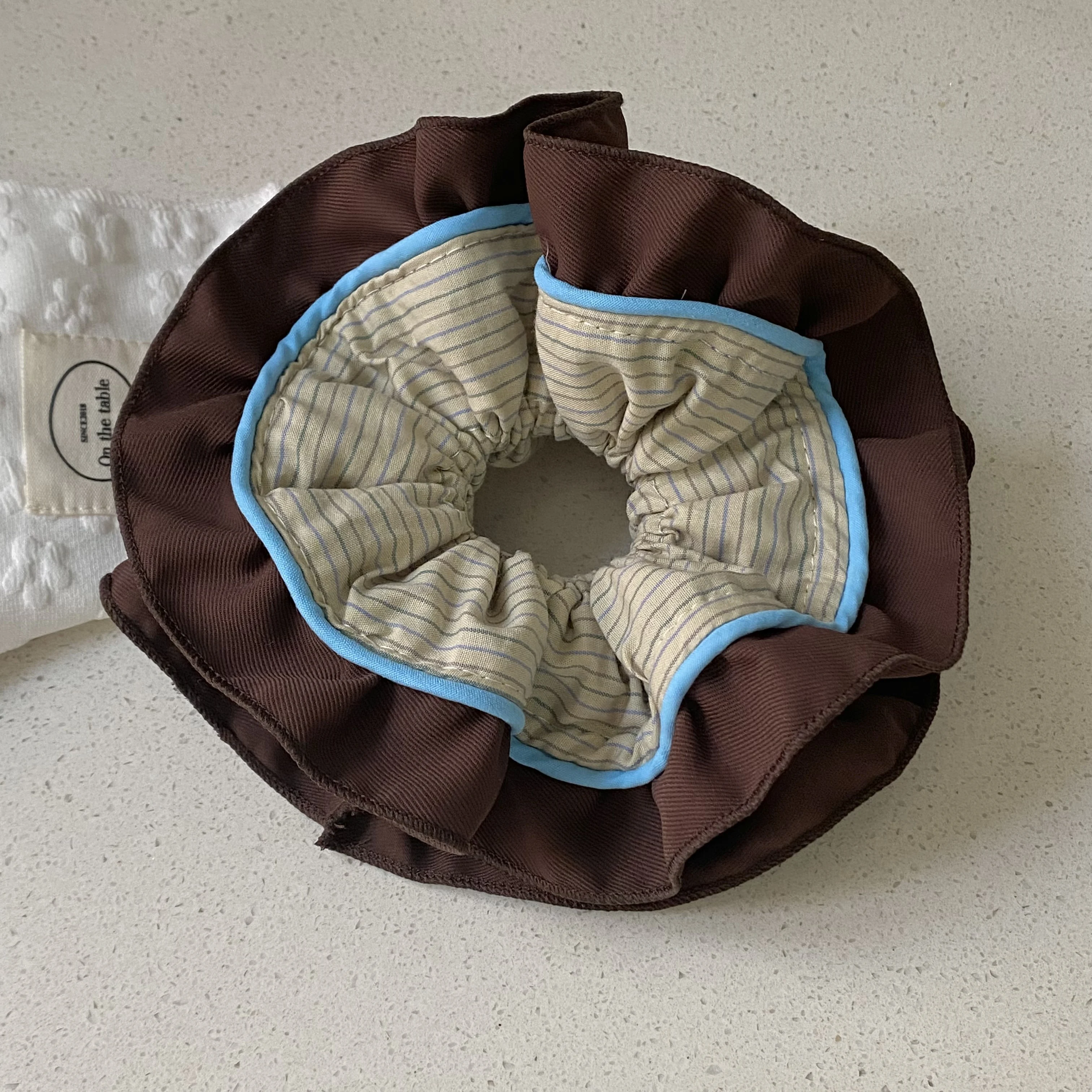 1PC Brown Ruffled Hair Scrunchie With Striped Lining, Cute Hair Accessory For Women, Elegant Hair Tie For Daily Wear