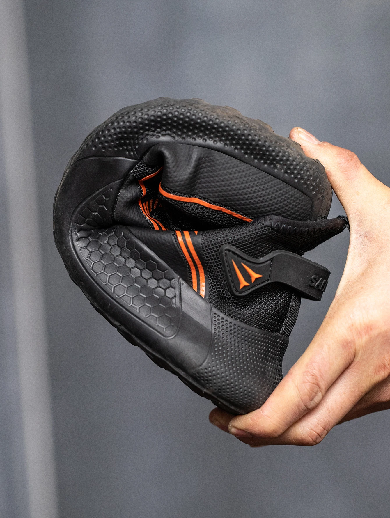 Breathable Lightweight Work Shoes For Men Comfortable Soft Safety Shoes European Standard Safety Shoes Sport Steel-Toed Shoes - Image 6