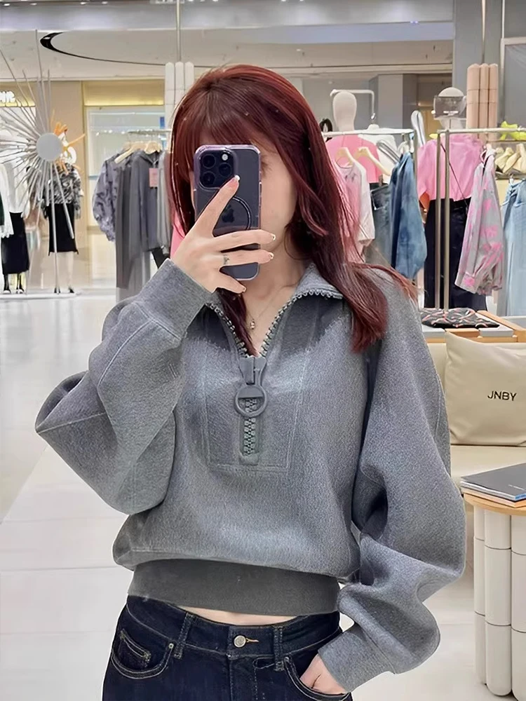 

2023 Autumn Short Gray Casual Sweater Women High Grade Sense Stand-up Collar And Semi Zipper Coat INS Tide