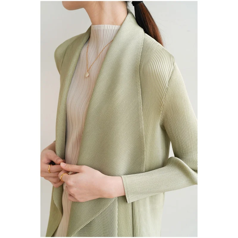 Miyake Fall  spring and winter pleated oversized trench coat  [2279]