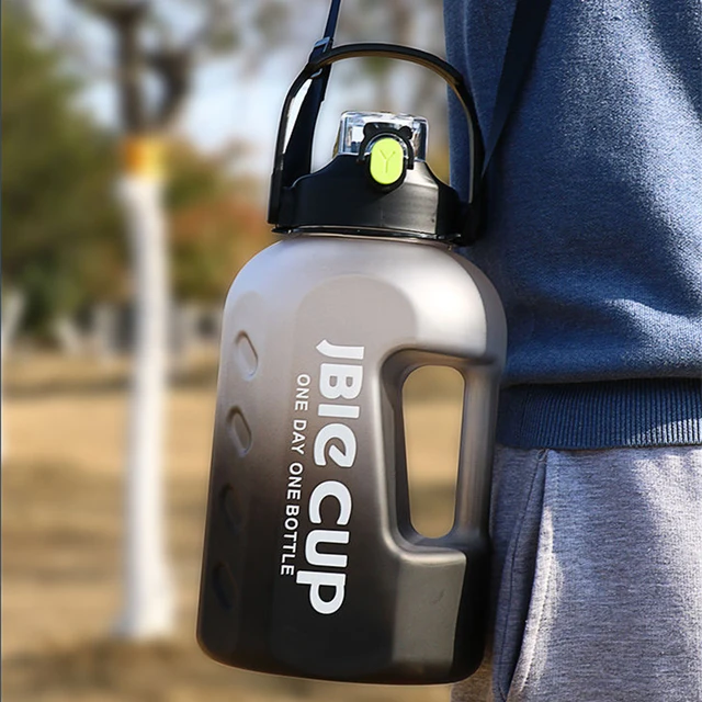 3 Liter Sports Water Bottle With Handle Large Capacity Fitness With Scale Gradient Kettle Outdoor Plastic Portable Water Bottle 5