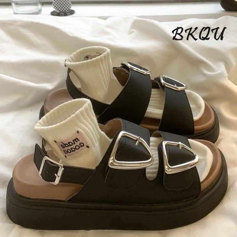 BKQU Thick-soled Roman Slippers Female Niche High-grade 2024 Summer Trend Outside Wear Poo Feeling Flip-flops Beach Shoes Metal