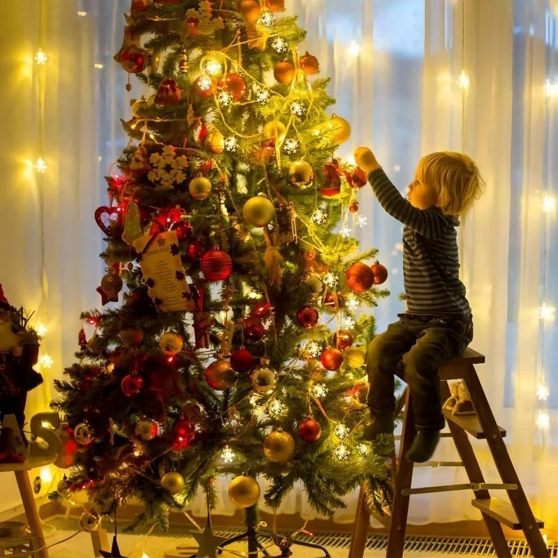 thumbnail image 3 of Cadena de luces LED con forma de copo de nieve para Navidad, 2023, impermeable, para exteriores, para jardín, decoración de Año Nuevo y Navidad, 3 of 6