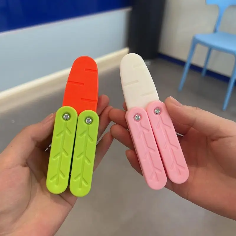 3D Printing Radish Butterfly Toy Knife Straight Jump Gravity Mini Carrot Knife Push Card Sensory Toy Christmas Halloween Gifts