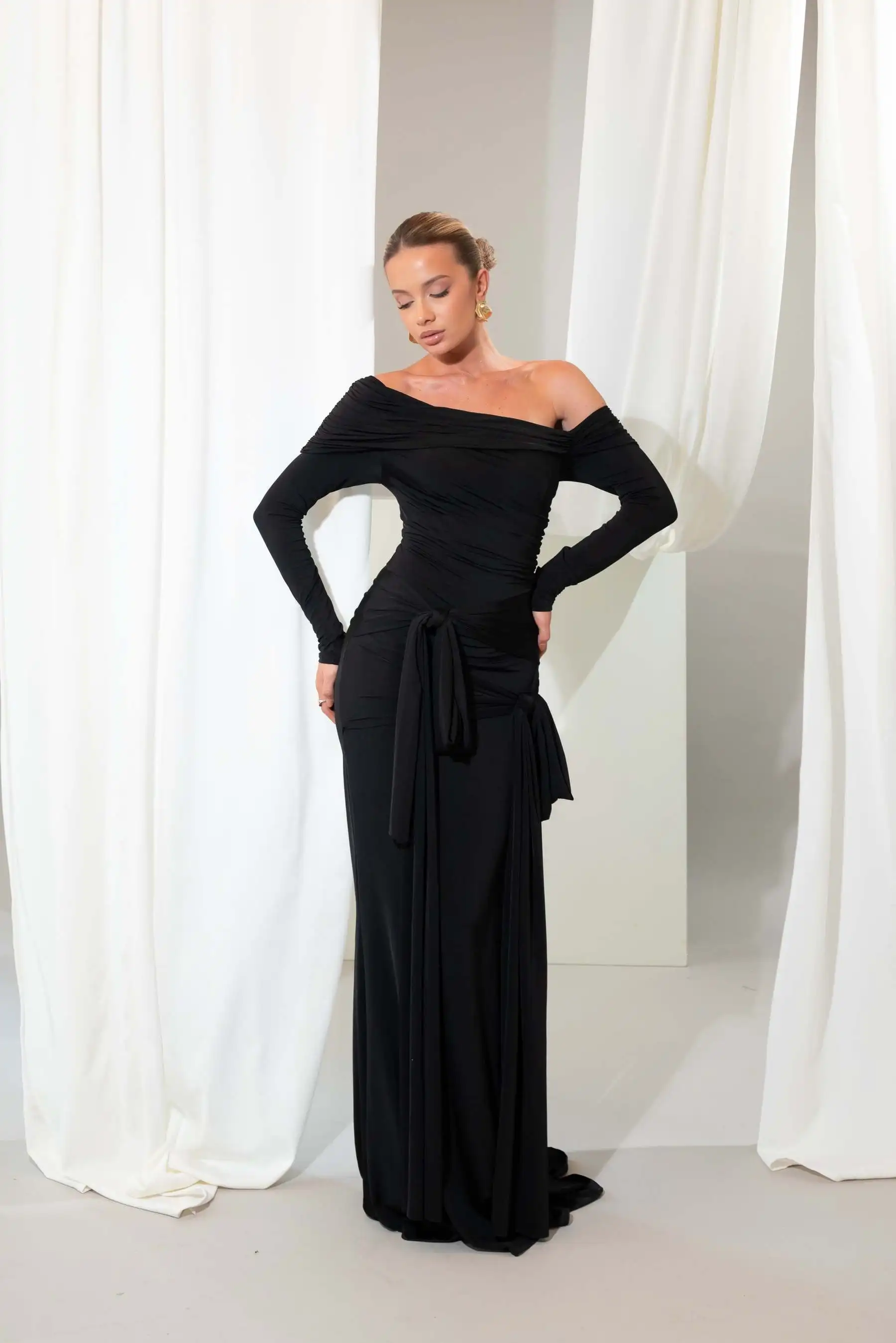 Elegant Long Sleeved Stretch Tight Bow Pleated Evening Dress Women Sexy Backless Bodycon Party Autumn Winter Vestido