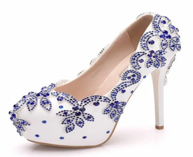 

Туфли женские на платформе и каблуке, с круглым носком, со стразами