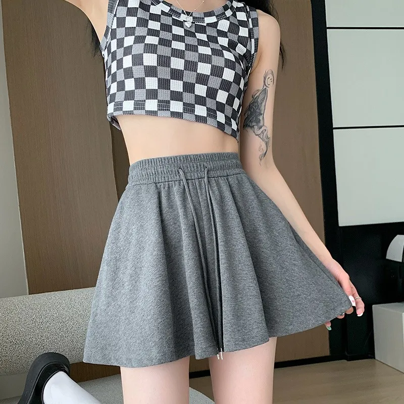 

Summer Fashion Casual Sports Beach Shorts Women 4 Colors Loose Shorts Casual Lady High Waist Sports Short Pants Female NS5733