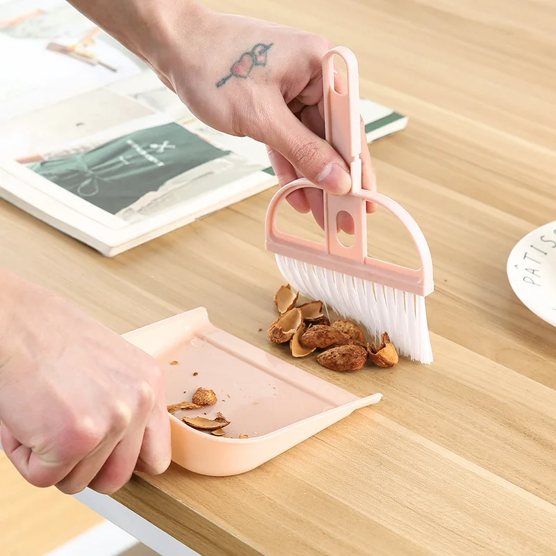 Pet Cleaning Tools Dog Hamster Rabbit Guinea Pig Dustpan Broom Set Pooper Scooper Toilet Accessories